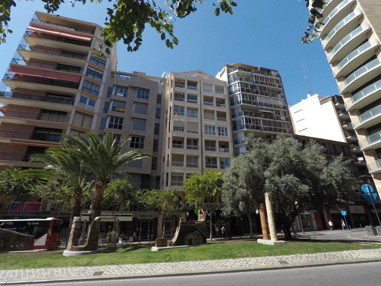 Rambla Contactless Hotel 2*