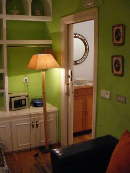 Pension Antonio Guesthouse Guest house Alicante