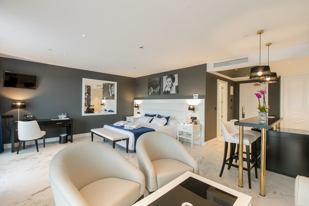 Hotel Grand Luxor All Suites 5*