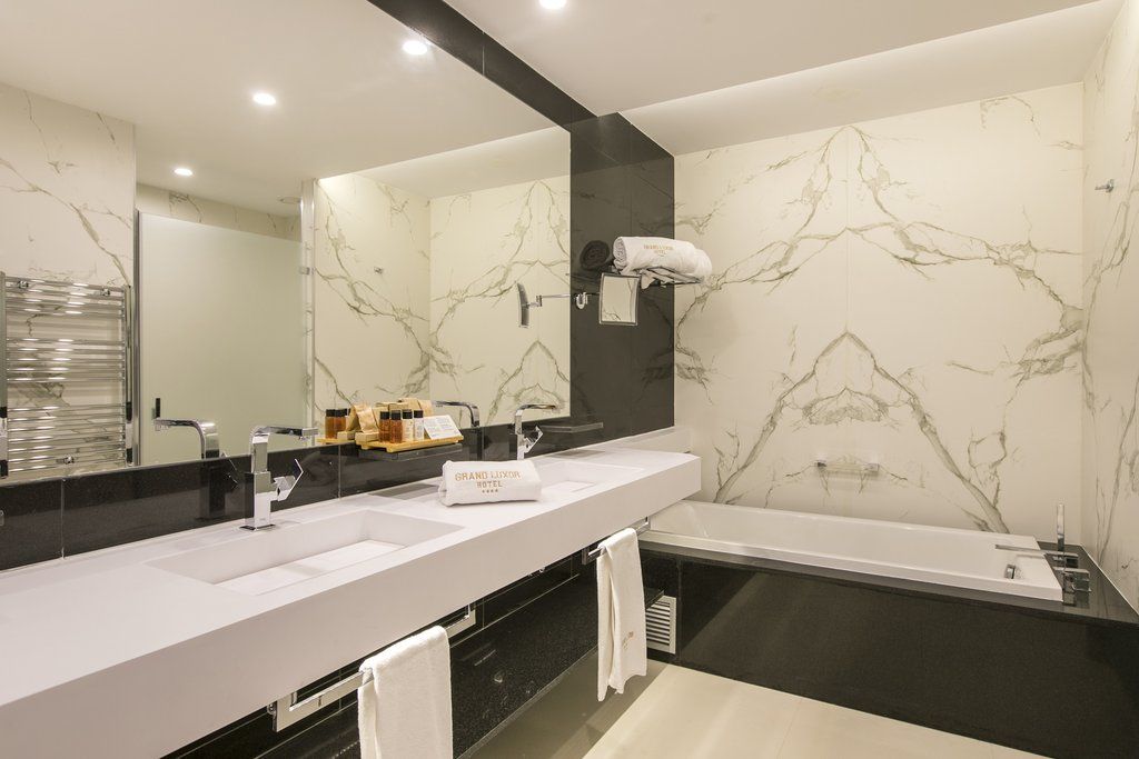 Grand Luxor All Suites 5*