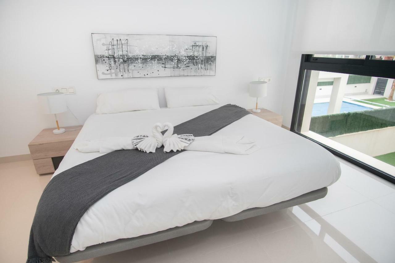 Deluxe La Marina
