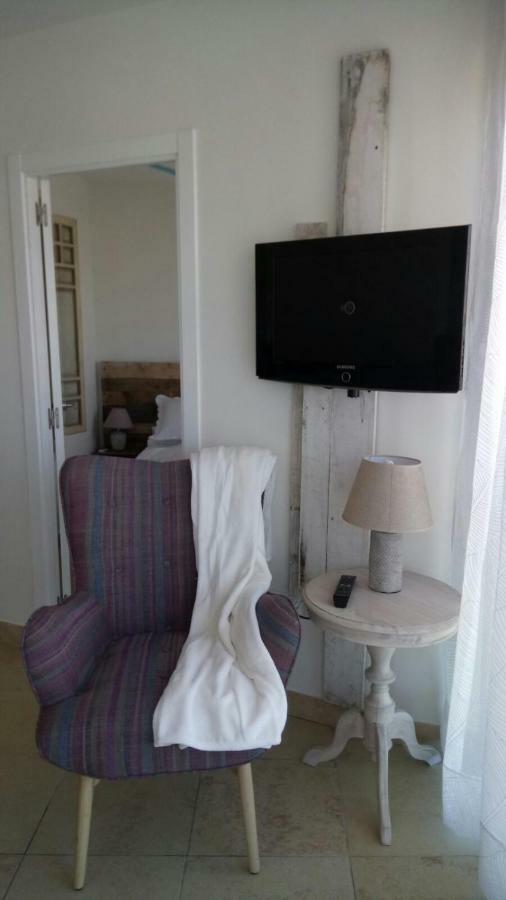 Primera Linea Y Con Encato Enplaya De San Juan Apartamento