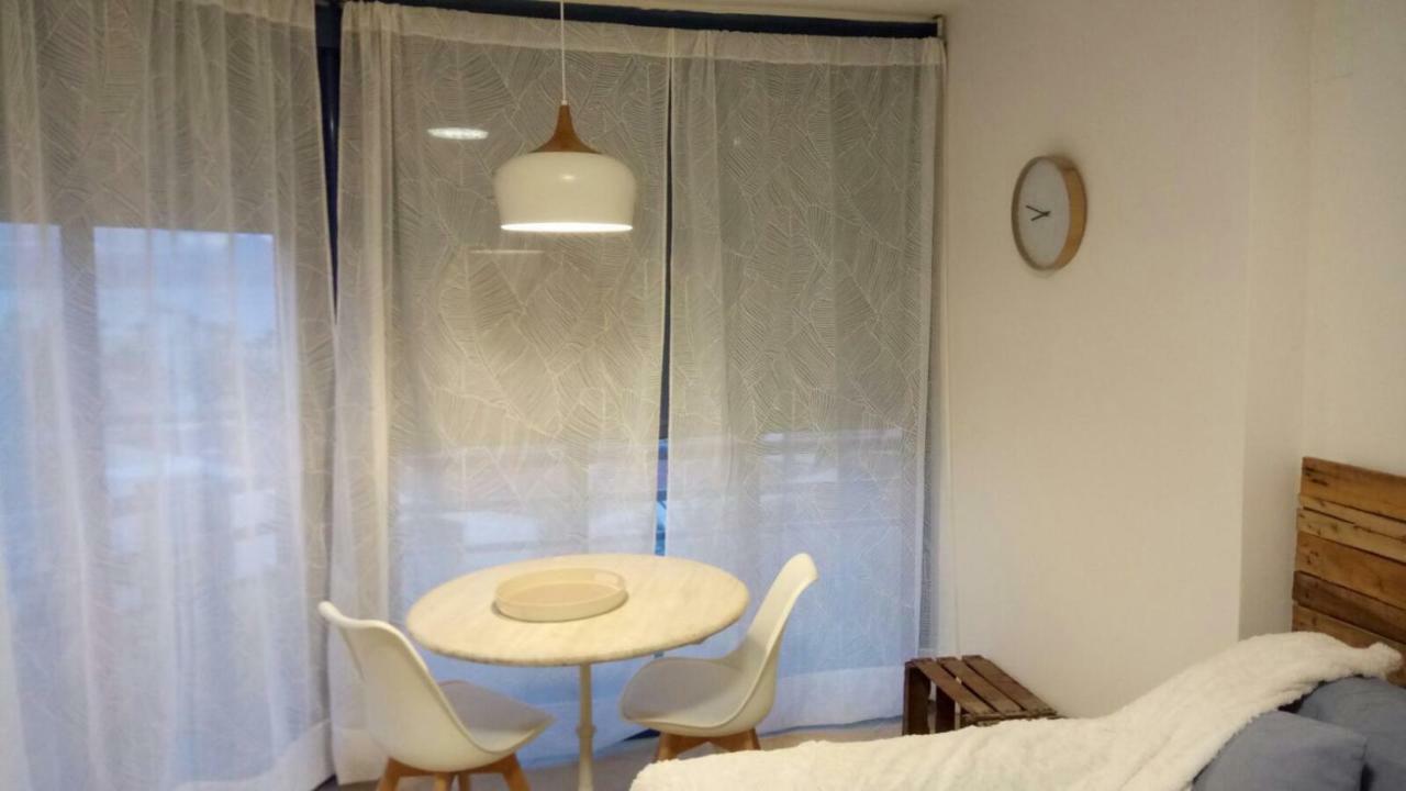 Primera Linea Y Con Encato Enplaya De San Juan Apartamento
