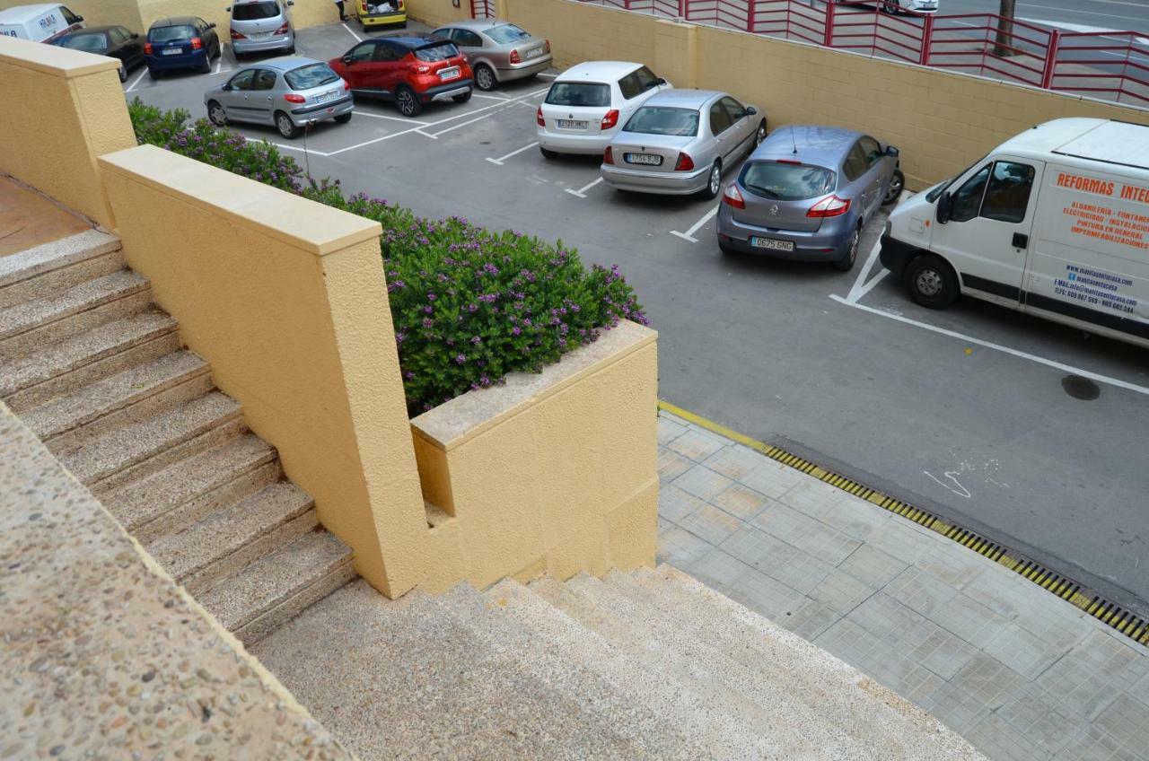 Piramide Complex * Alicante
