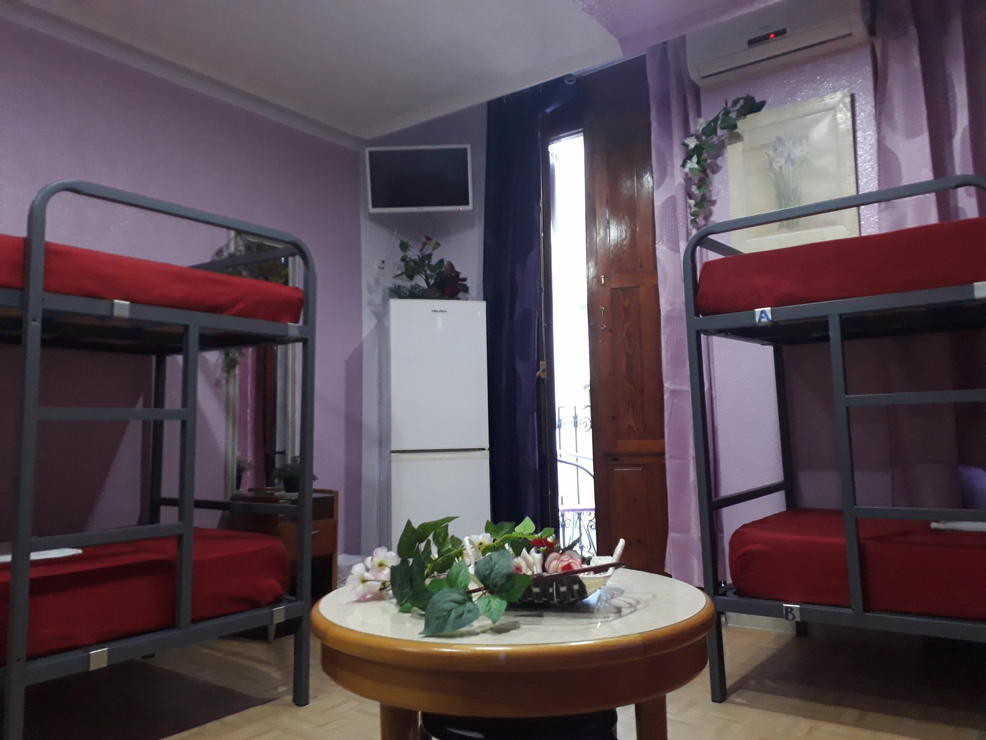 Mayor Hostal *