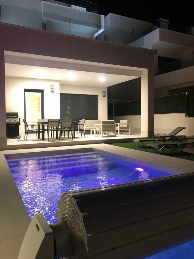 Villa Deluxe La Marina *