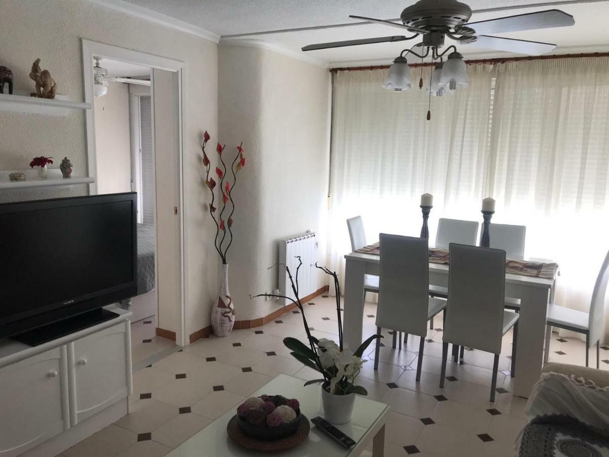 Entero En La Playa San Juan Benacantil Homestay