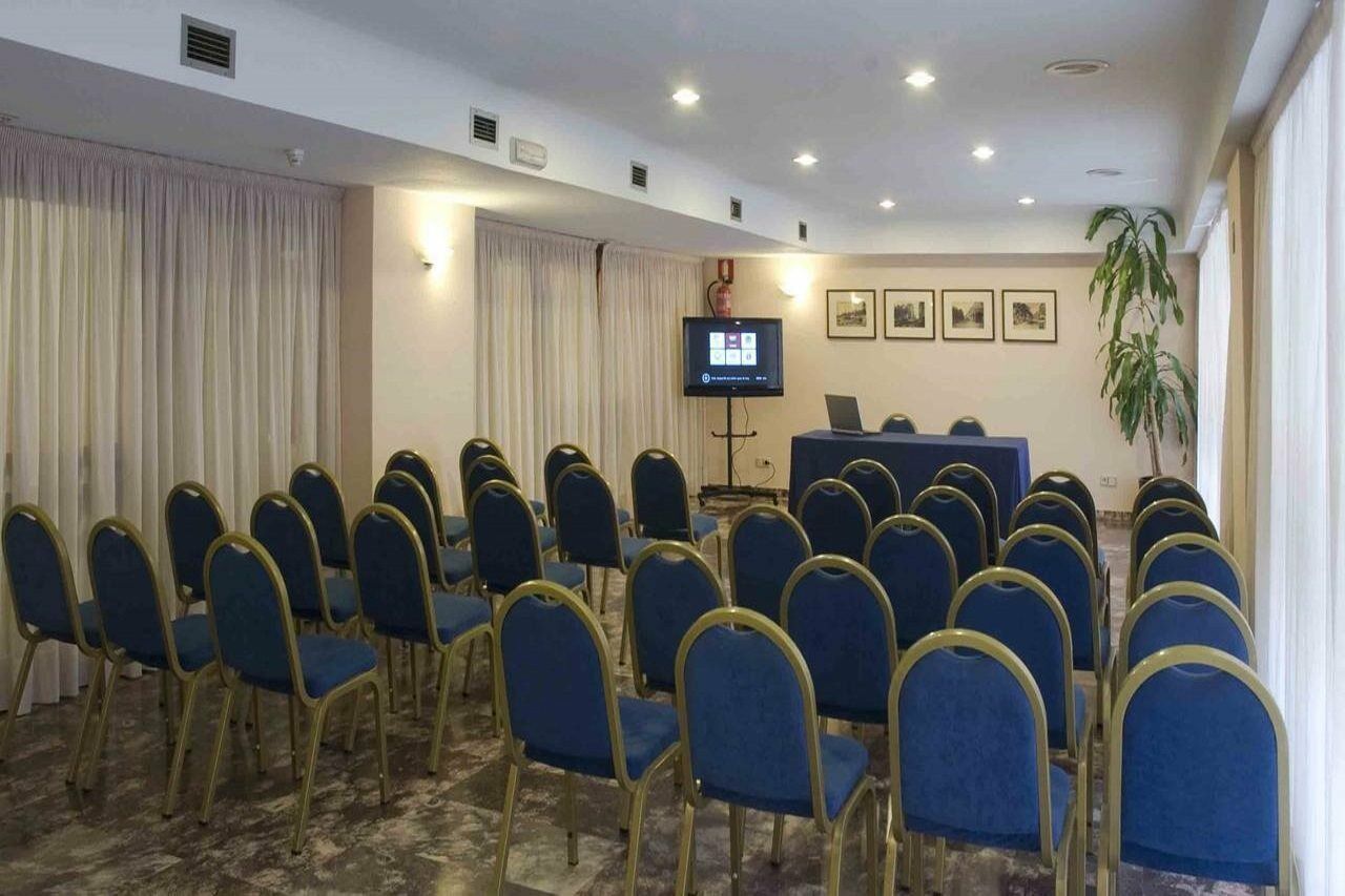 Leuka Hotel