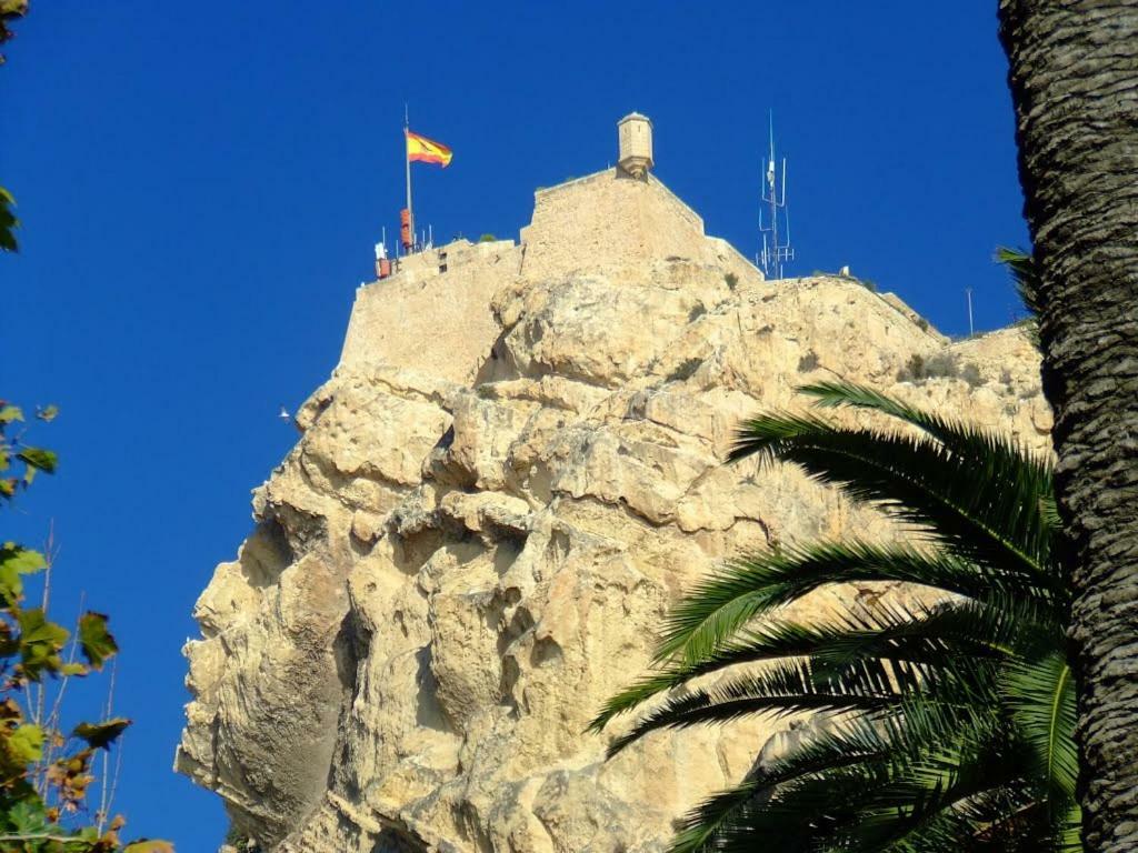 Apartamento En Albufereta Con Vistas Al Mar Apartamento Alicante