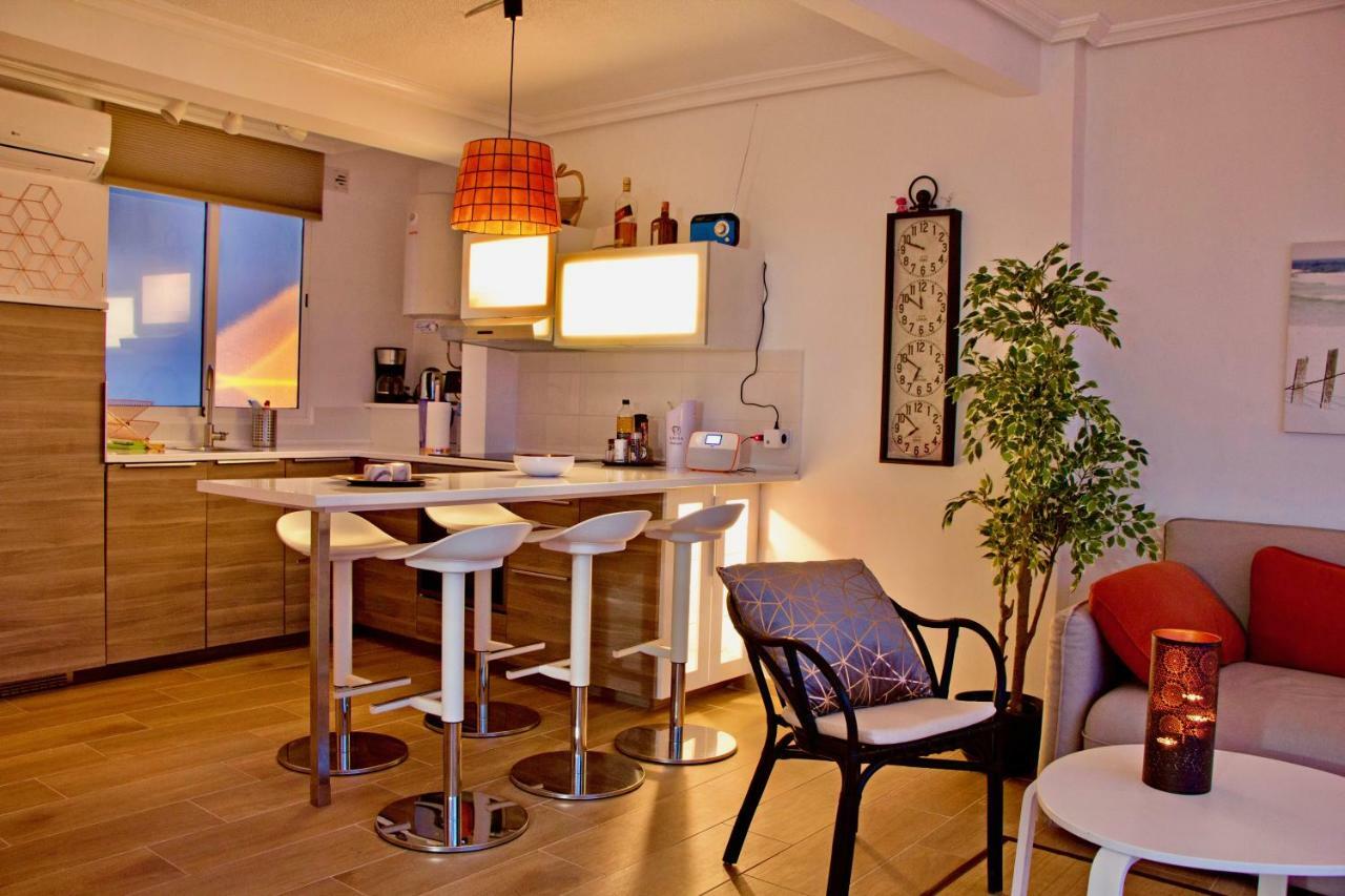 Luxury Beachside Apartamento