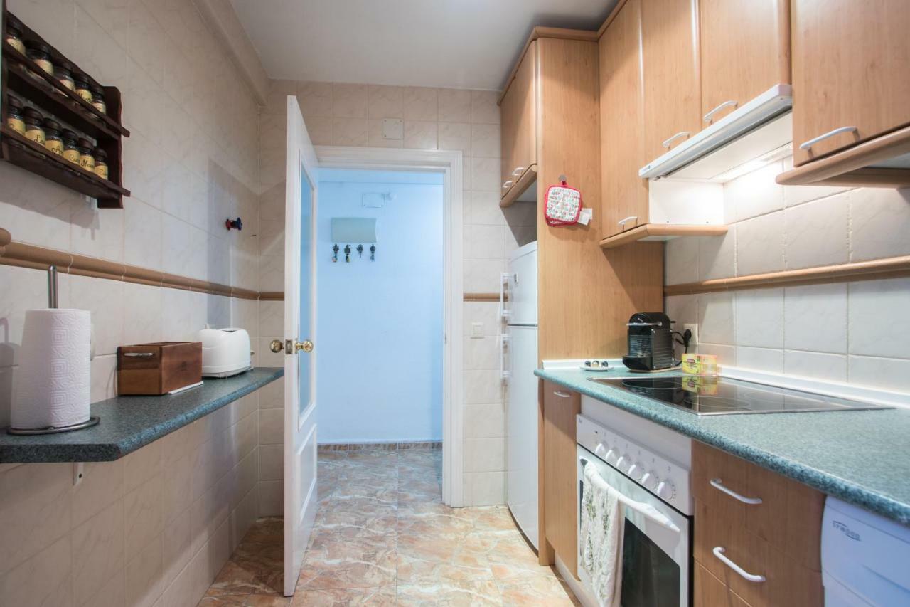 And Side Apartment *