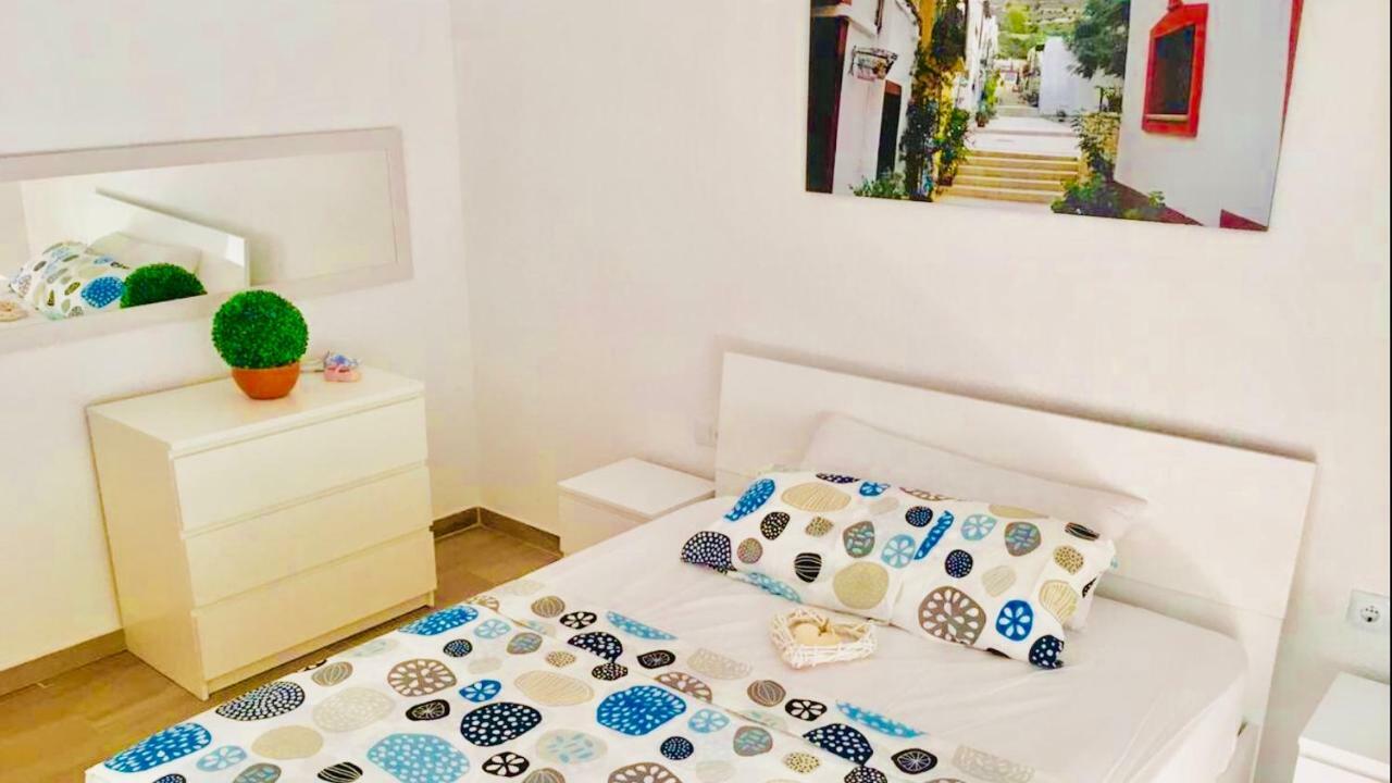 Apartment Boutique By The Sea