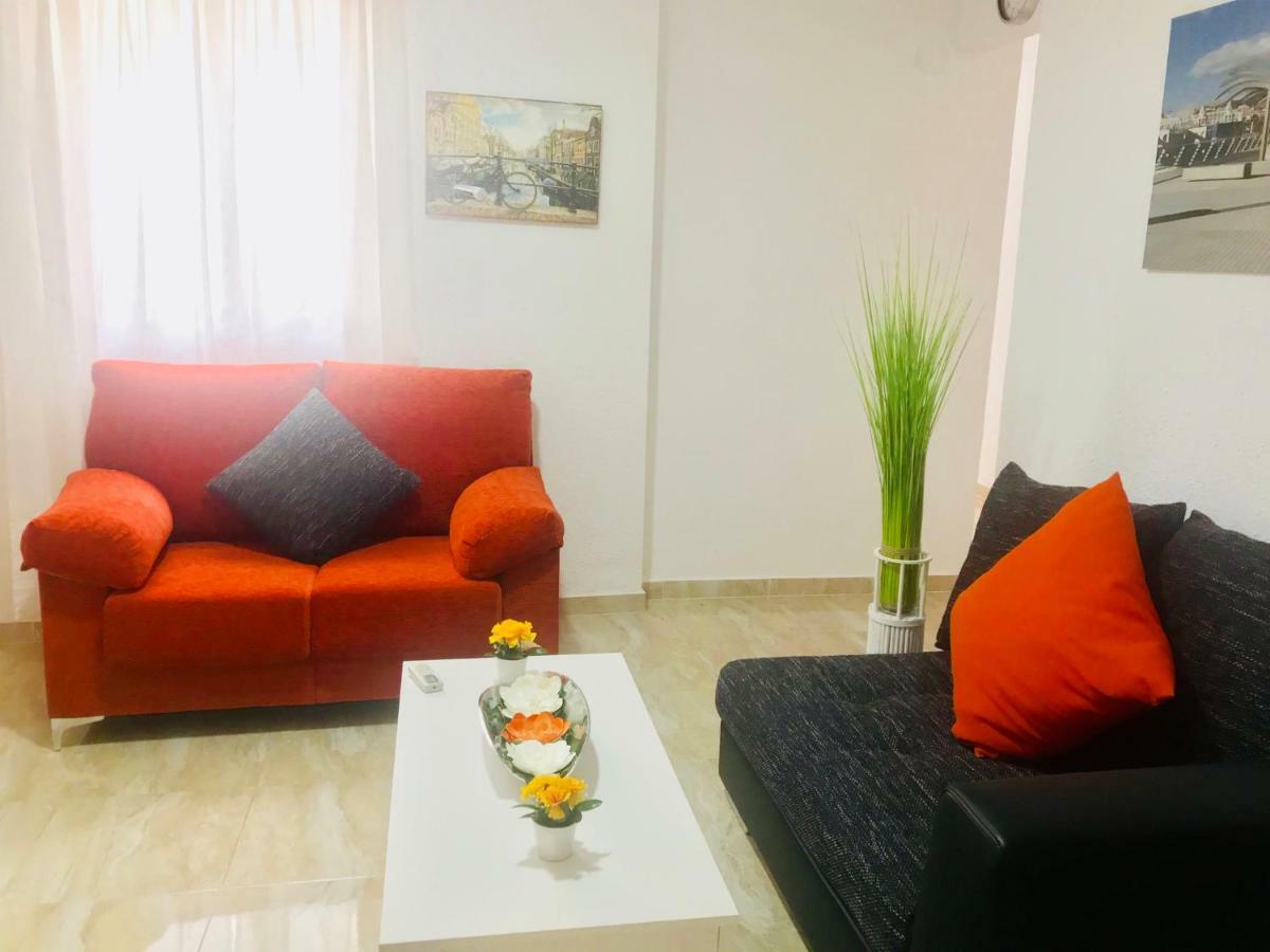 Boutique By The Sea Apartment *
