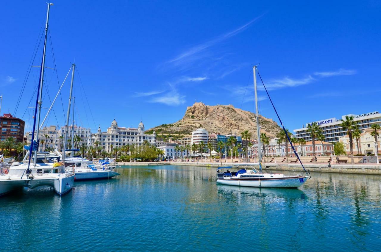Luxury Beachside * Alicante