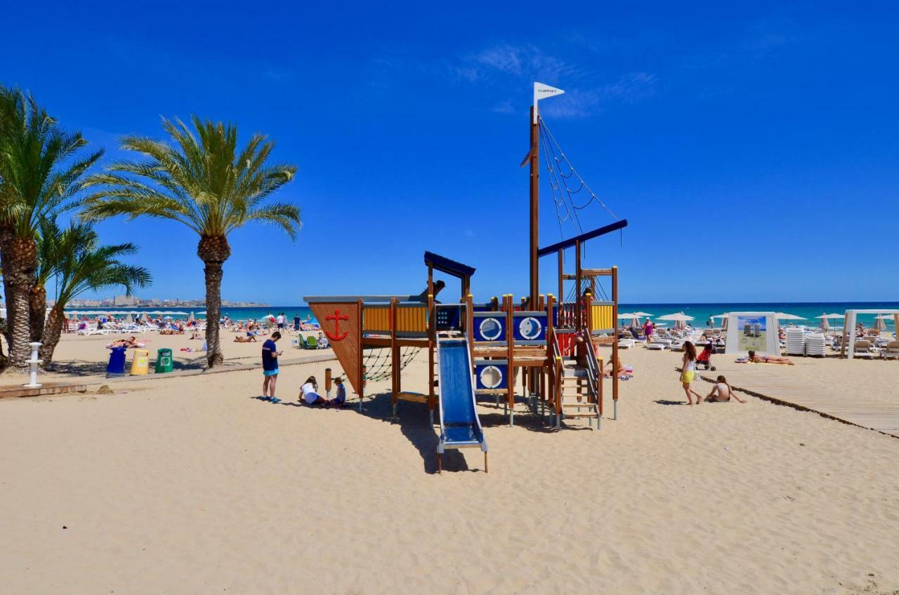 Luxury Beachside Apartamento *
