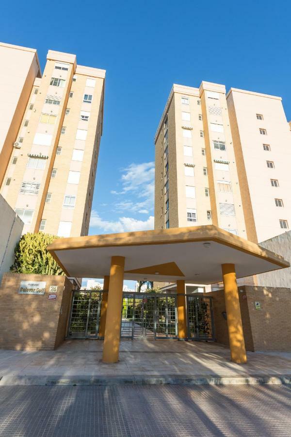 Nations With Pool Apartment