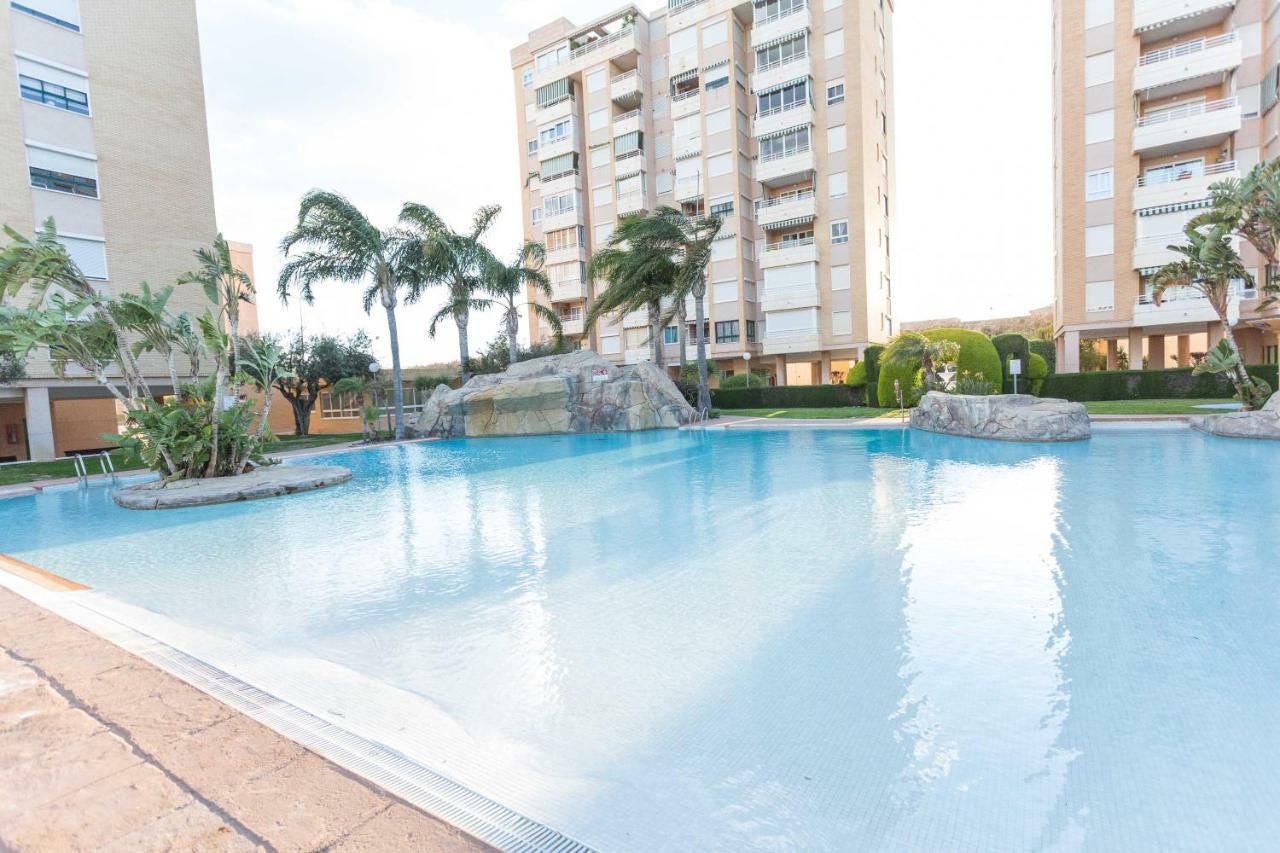 Nations With Pool Apartment *
