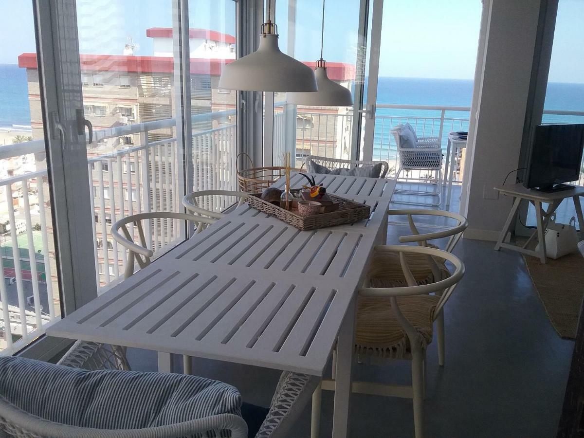 Precioso Apartamento En Frente De La Playa