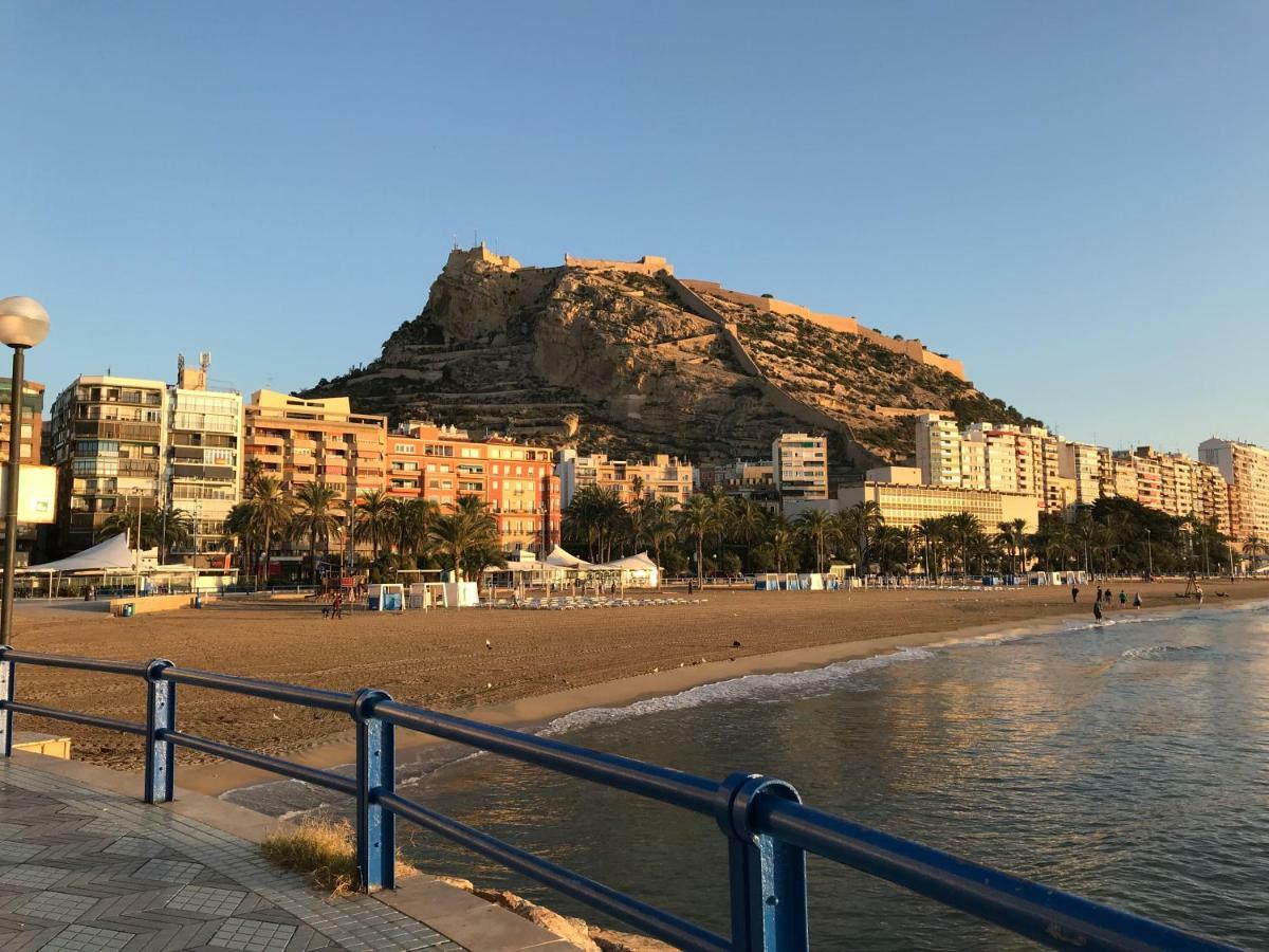 Piso En Primera Linea De Playa Del Postiguet Apartamento