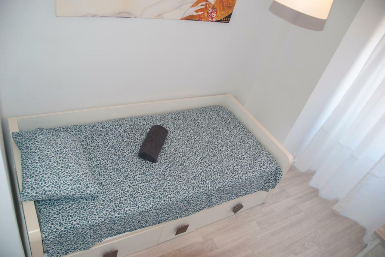 Plaza De Toro Studio Homestay Alicante