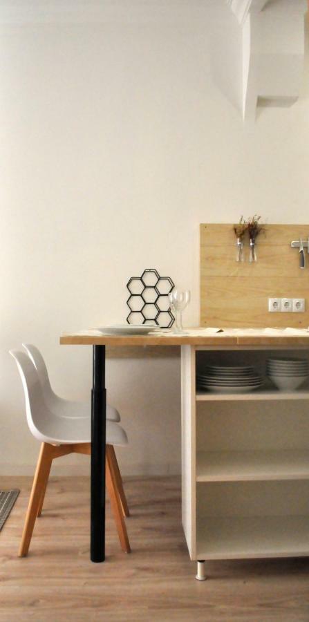 Munoz 1 Apartment