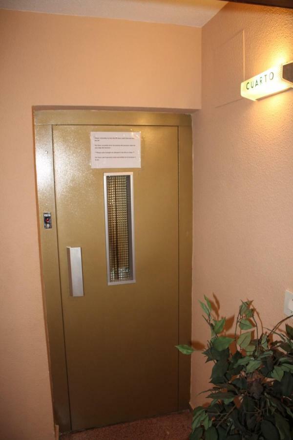 Piso Grande Amplio Grandes Grupos 4 2 Baños, 4ac Y Wifi Apartamento Alicante