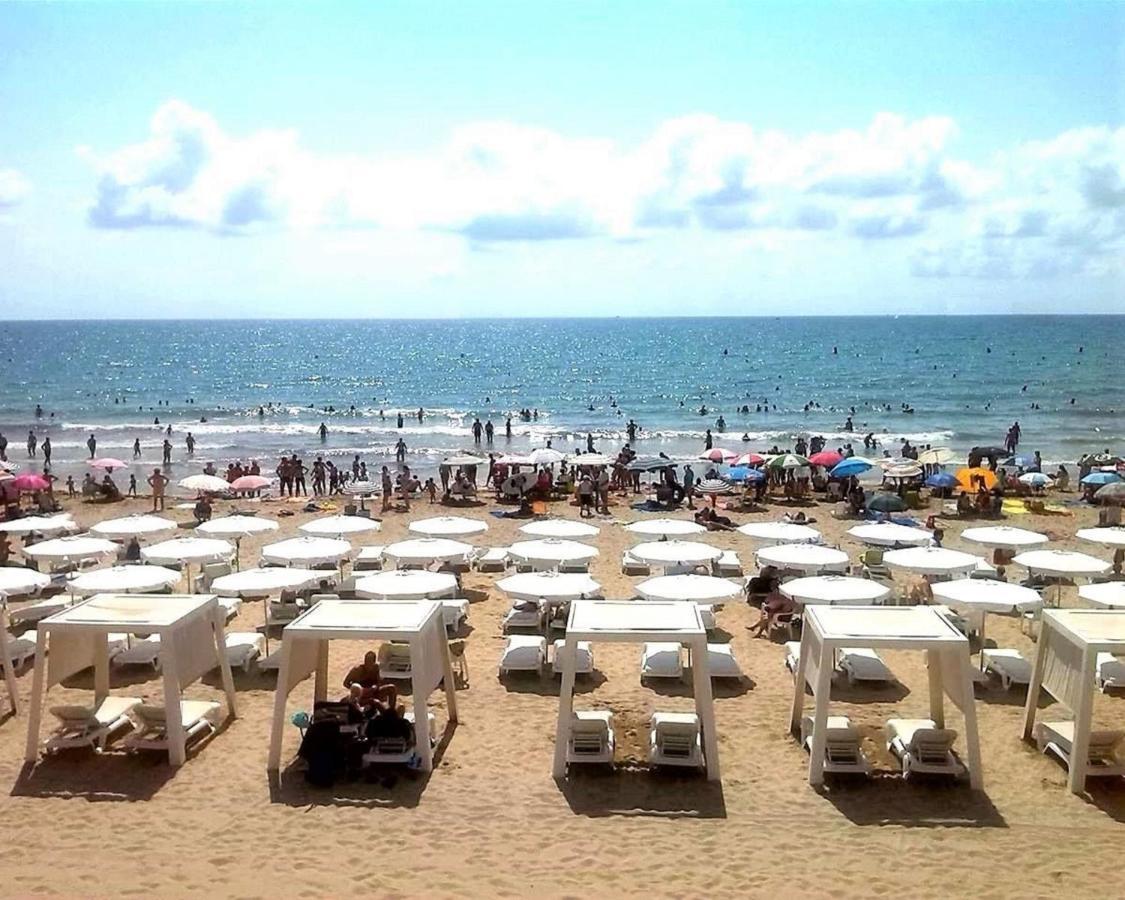 Studio 3 Minutes From The Beach