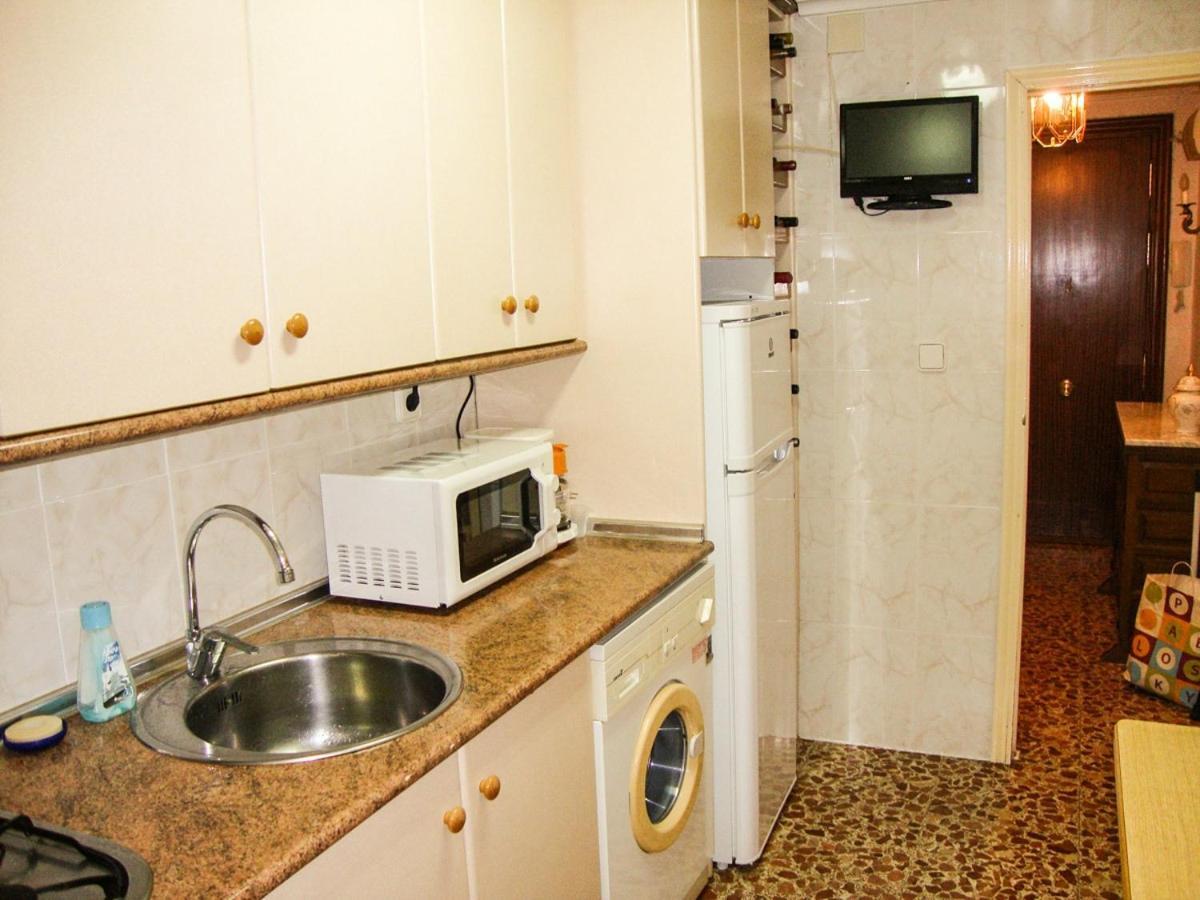 Plaza De Las Escuelas Apartment