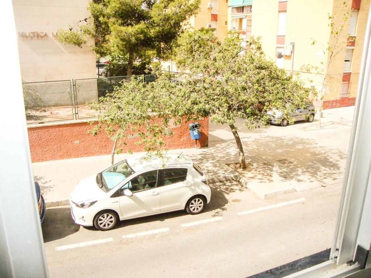 Plaza De Las Escuelas Apartment *