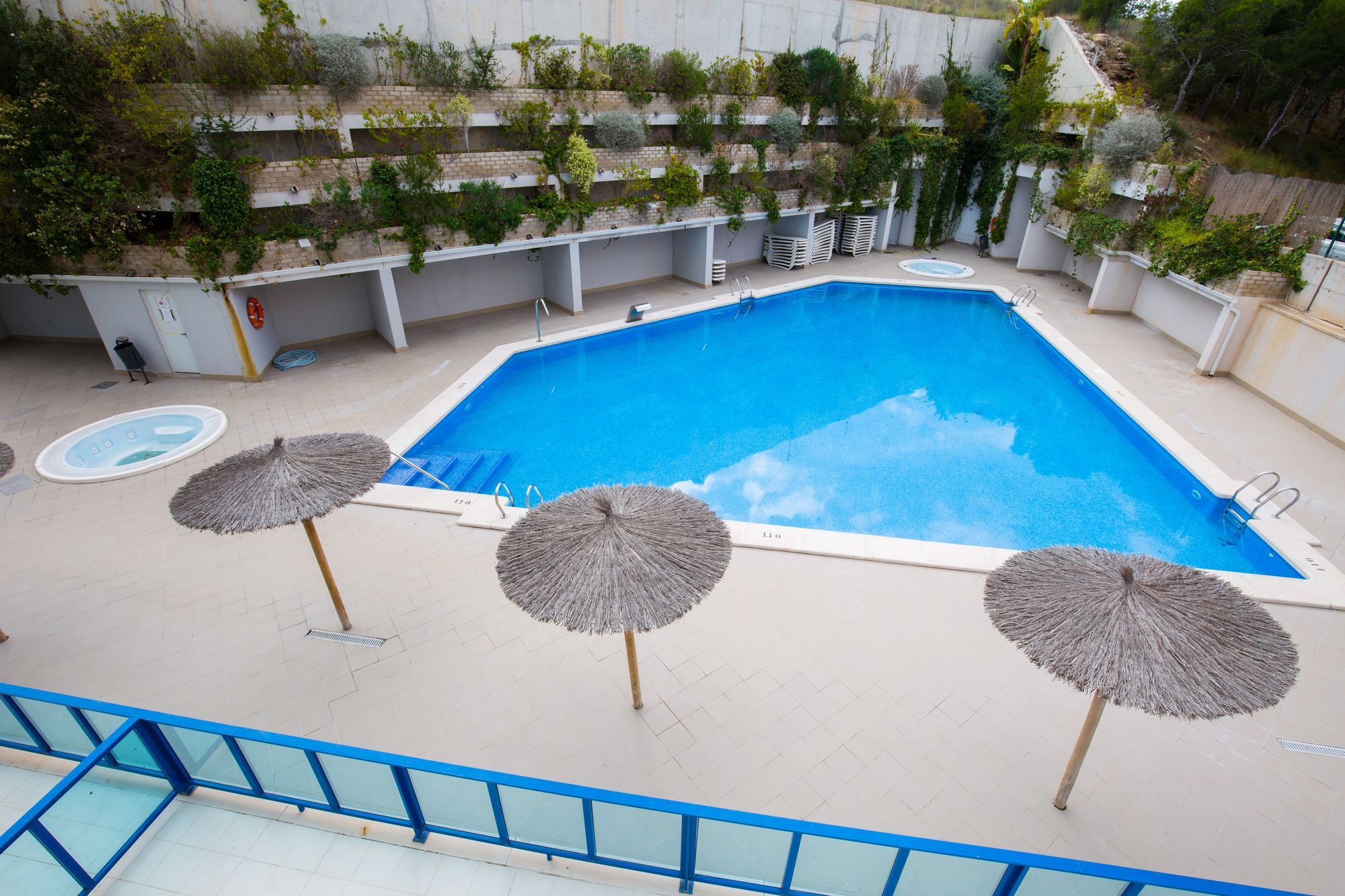 Hills Aparthotel