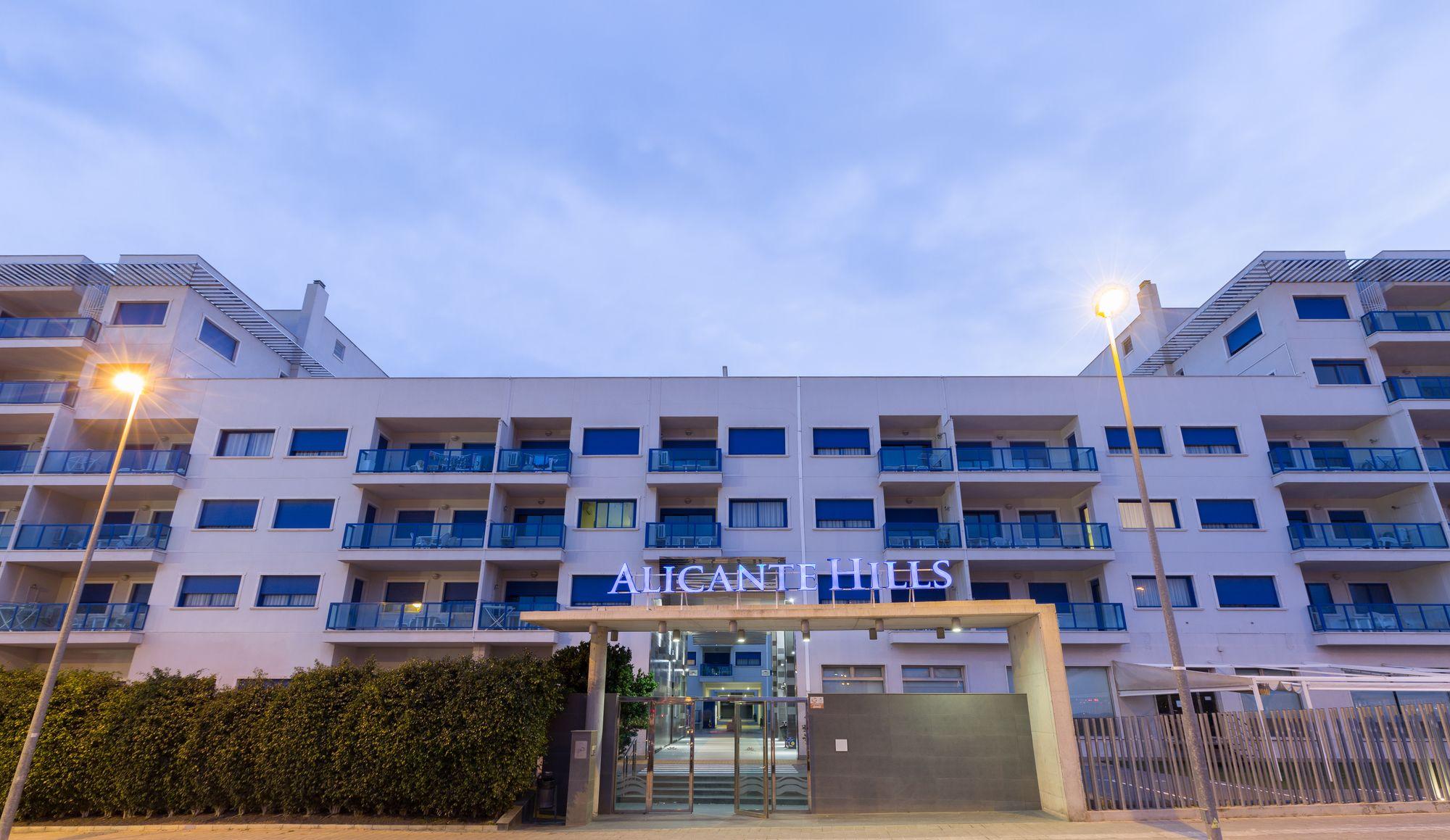 Aparthotel Hills 4*