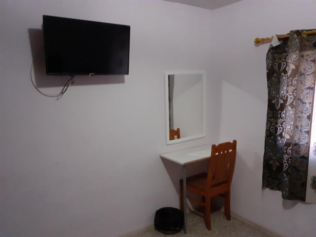 Hostal Penssion Dali *