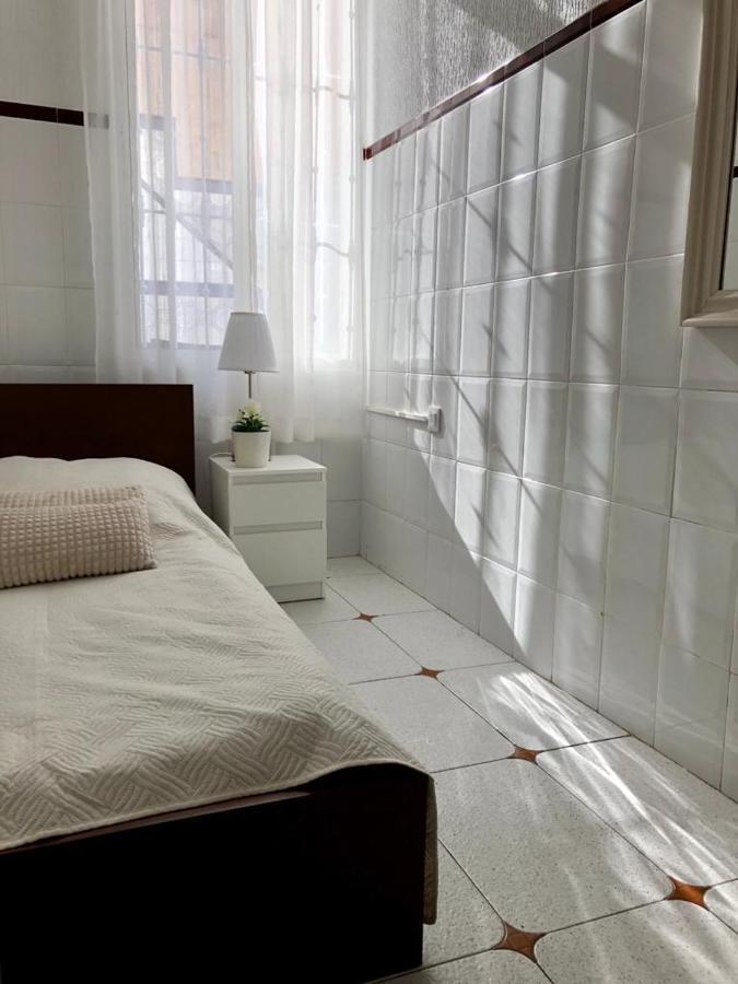 Apartamento Big With Unique Patio Near Santa Barbara Castle