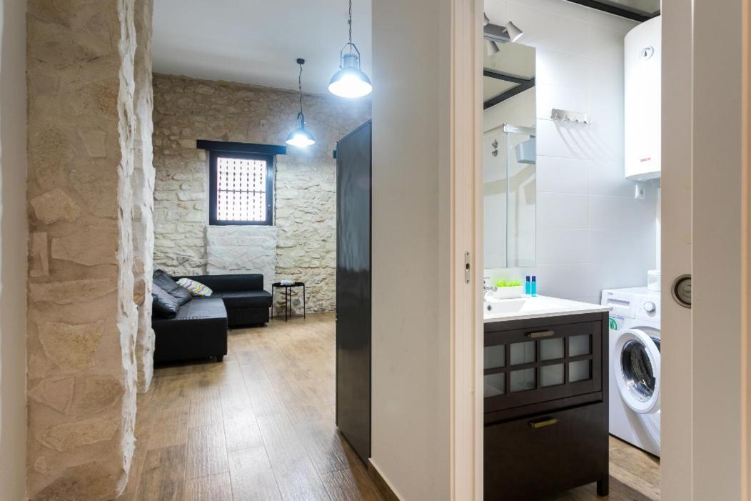 3 Calle Donoso Cortes Apartment *