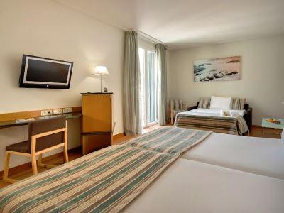 Hotel Eurostars Mediterranea Plaza 4*