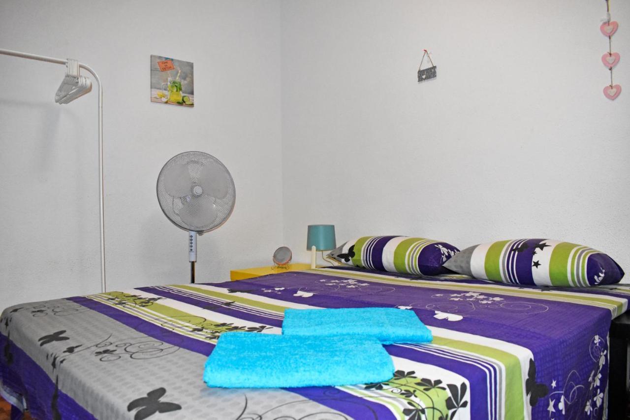 1 Private With A Window Near The Sea, Wifi Habitación en casa particular *