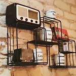 Habitación Privada En Alojamiento Diferente Y Con Calidad En El Centro De Alicante!