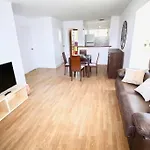Apartamento Con Gran Urbanizacion Y Piscina