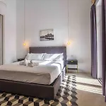 Plaza De Toros Suites B