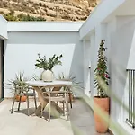 El Pont Alicante Apartments