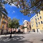 El Pont Alicante Apartments
