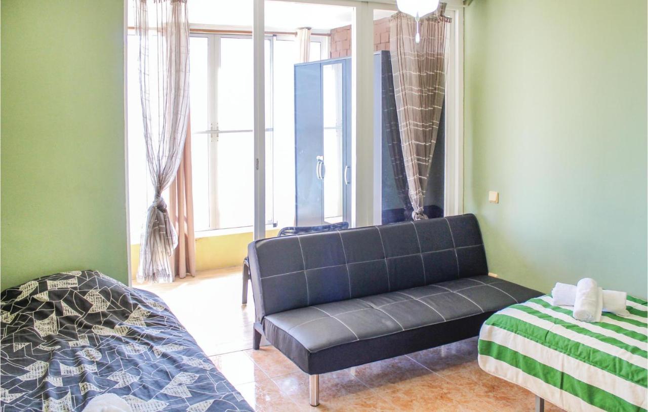 2 Bedroom Pet Friendly In Apartment *