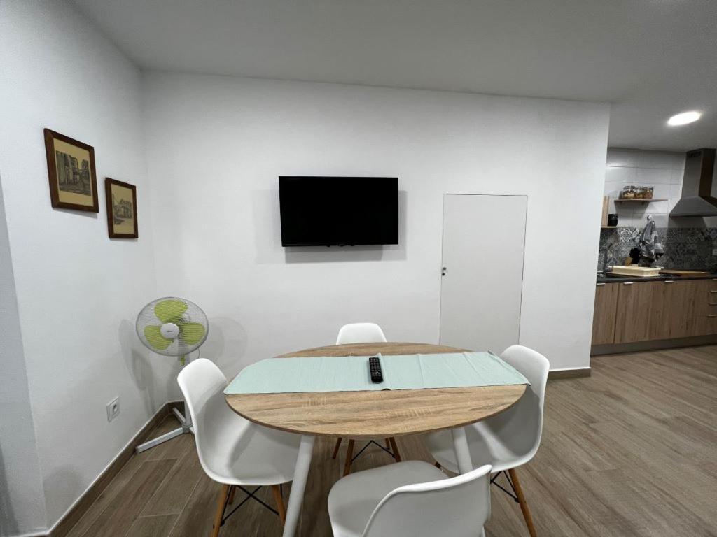 Old Town Apartment *