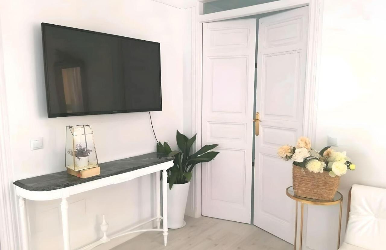 Apartment Lux Loft In Front Of The Port