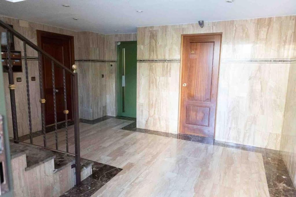 Gran Apartamento, Aire Acondicionado, Piscina Y Parking Gratuito Apartment *