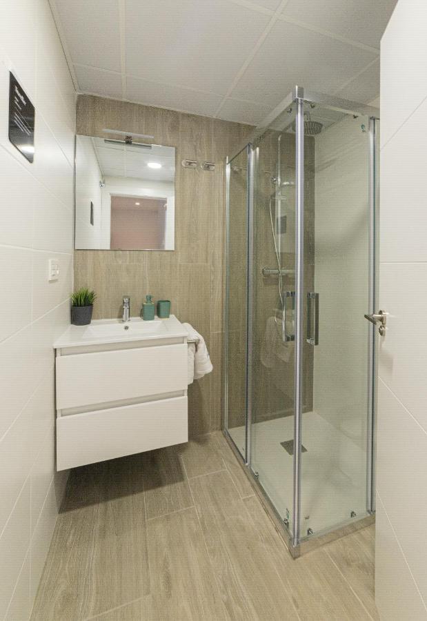 Apartment Breton 17 *