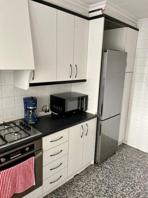 Market Living Apartment *