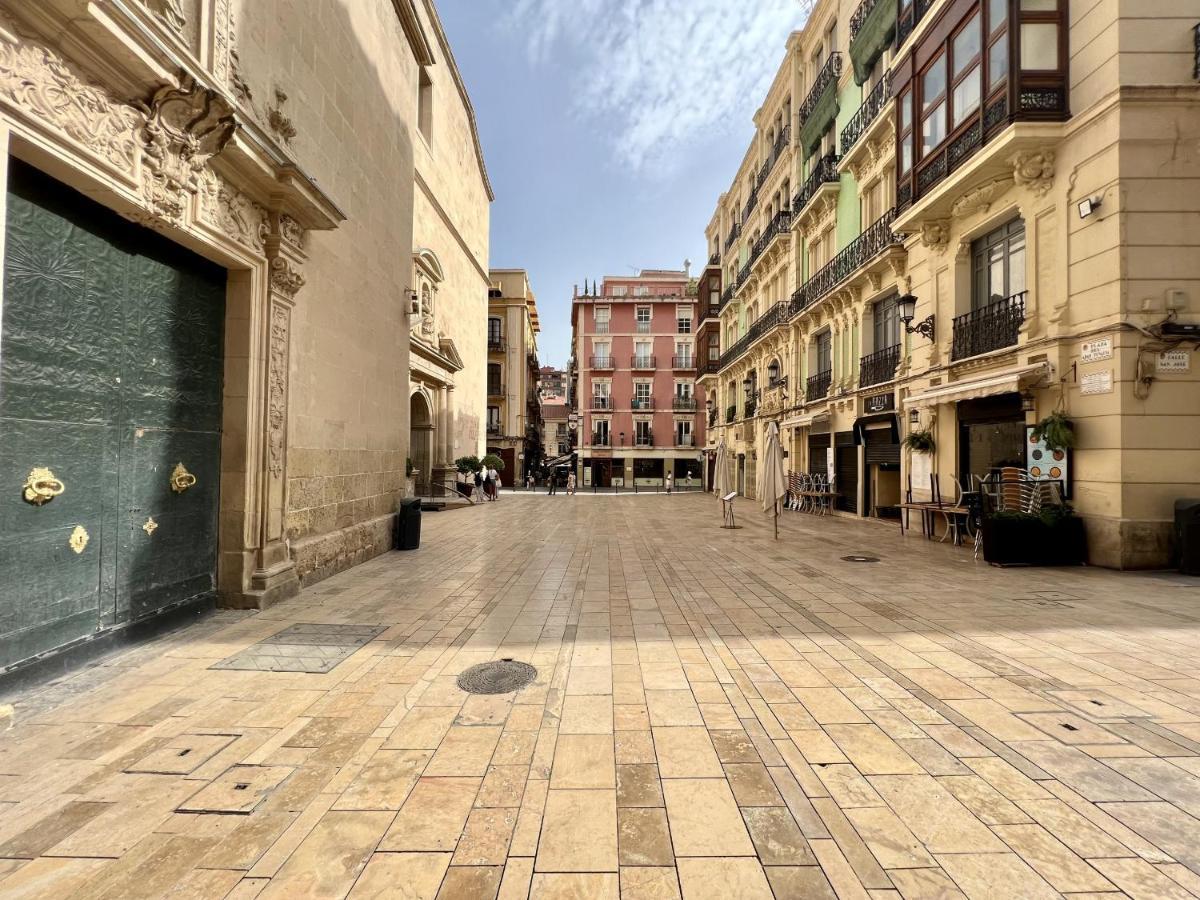 Apartamento Cozy San Cristobal In Heart Of Alicante