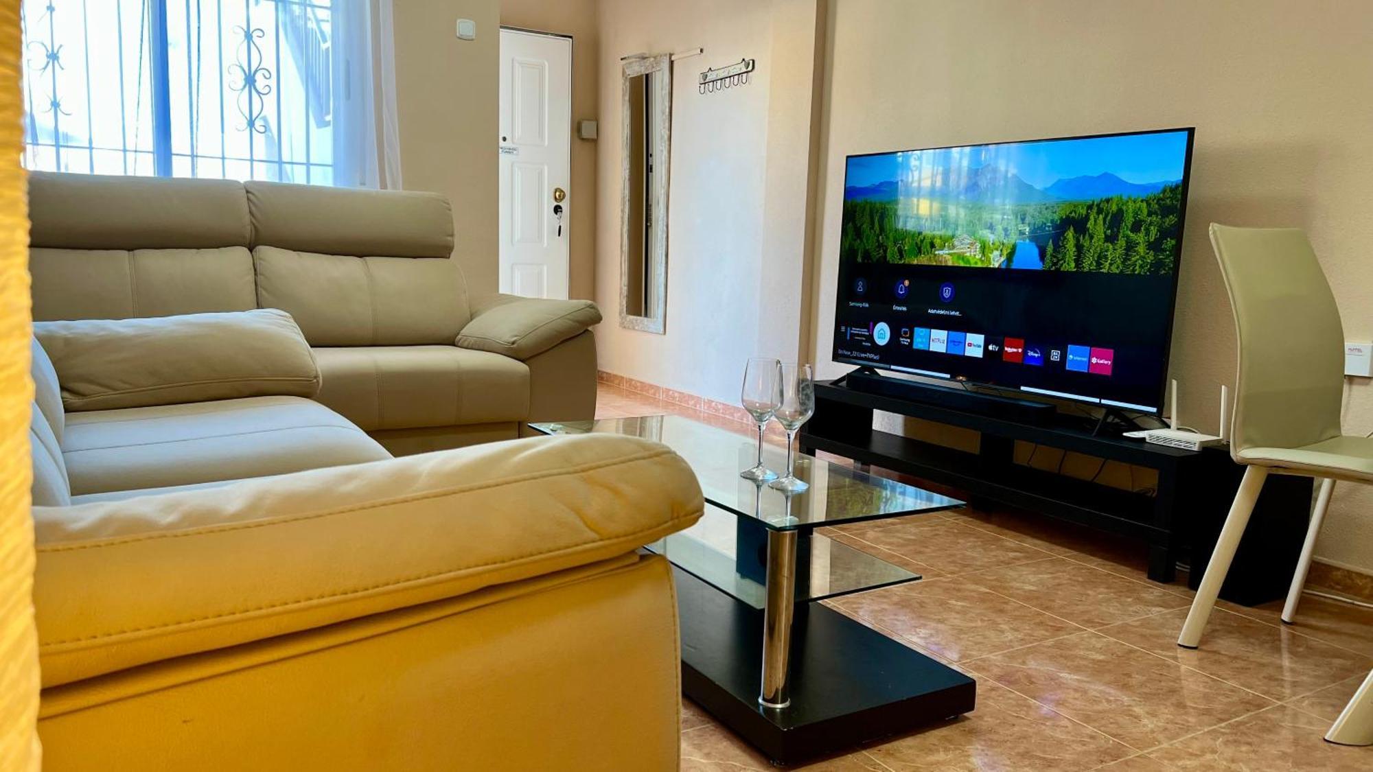 Apartamento Arenales Beach Apartament *