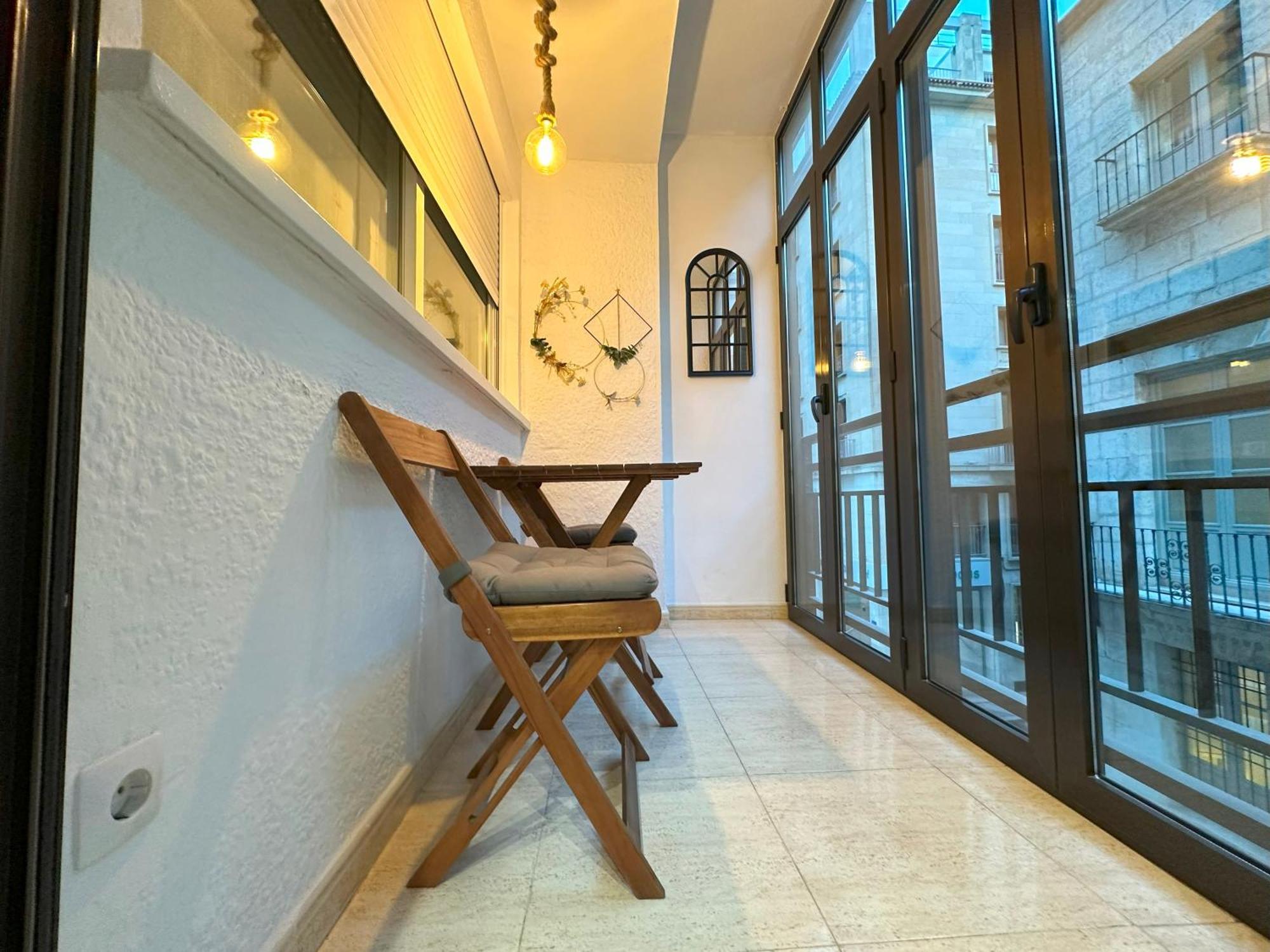 Apartment And Center *